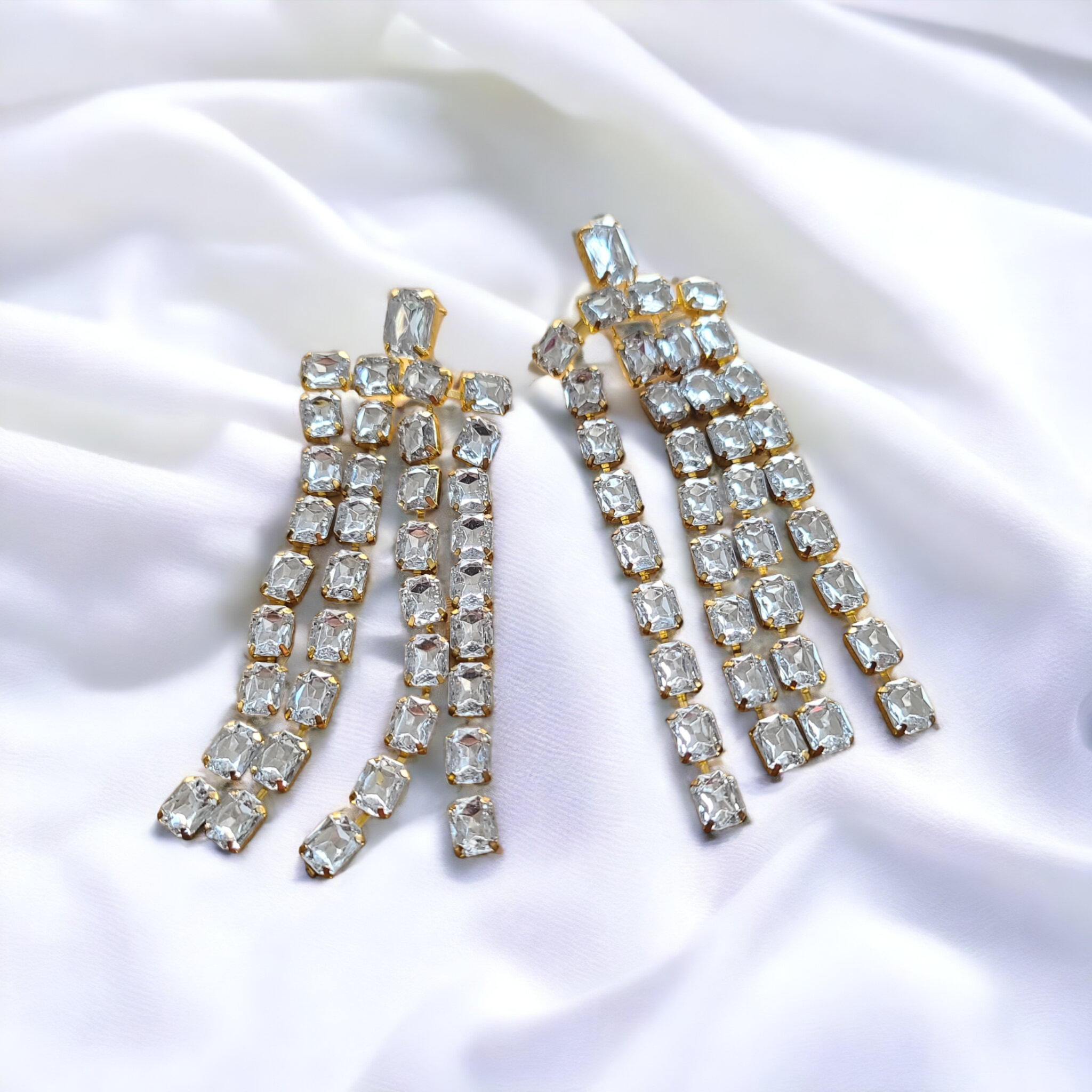 Oval Clear Rhinestone Clip on Stud Earrings | L&M Bling